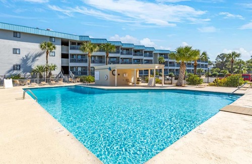 Tybee Island Apartment | Beach Racquet A301