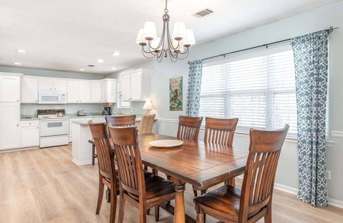 Tybee Island House | Beach Song | Pet Friendly, 3 Blocks to the Beach!