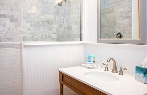 Captiva Hotel | Beach View 1BR Cottage | 2 Onsite Pool | Marina | Sea Kayak Adventure