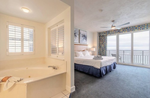 Daytona Beach Apartment | Beachfront Bliss at Ocean Walk Resort!