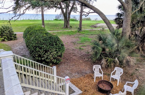 Melrose on the Beach Apartment | Beachfront Spa Suite with Jetted Tub and Steam Shower on Daufuskie Island