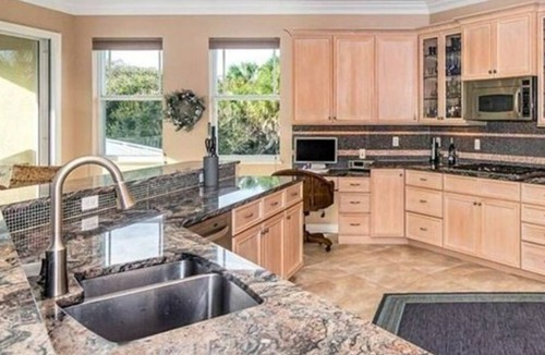 North Beach House | Beachside Private Paradise!Swimming pool/hot tub,hiking trails,putting green