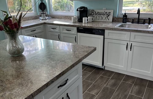Vero Beach House | Beachtown home, near Jackie Robinson baseball Camp,hot tub, gameroom,more Pet ok