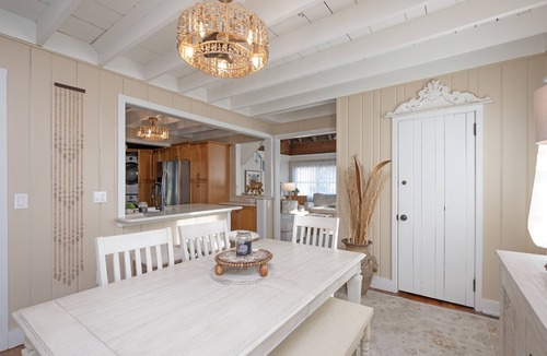 St. Pete Beach House | Beautiful 2-bedroom house in enchanting St. Pete Beach. Sleeps up to 8 people.