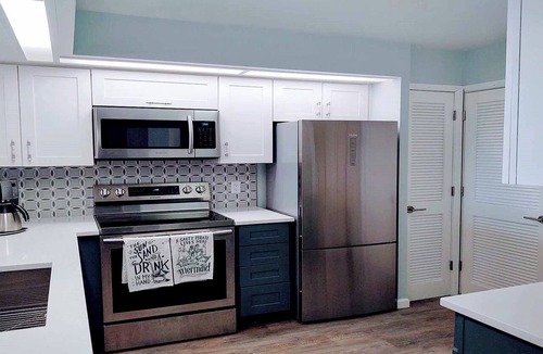 Marco Island Condo | Beautiful 3/2 at Steven's Landing