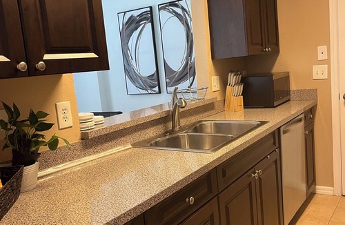 Brandon House | Beautiful 3-Bedroom House in Prime Brandon Location