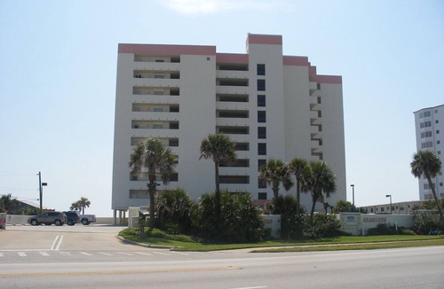 Seawinds Condo Condo | Beautiful Beachside Condo in Ormond-by-the-Sea