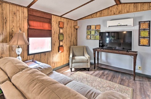 Lemon Springs House | Beautiful Cameron Retreat w/ On-Site Hiking!