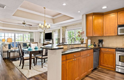 Reunion Apartment | Beautiful Condo with Golf Course Views, Near Attractions