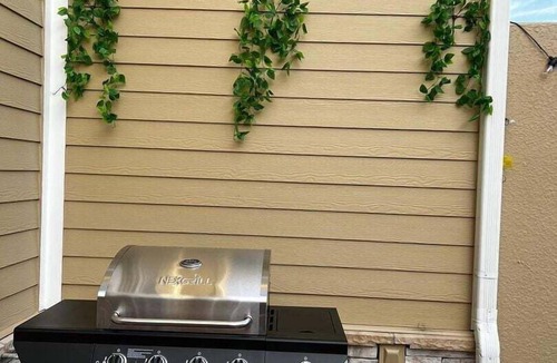 West Kissimmee House | Beautiful Family Villa BBQ patio 5min to Disney|