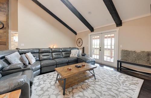Franklin House | Beautiful Franklin Home w/Bunkhouse & Hot Tub!