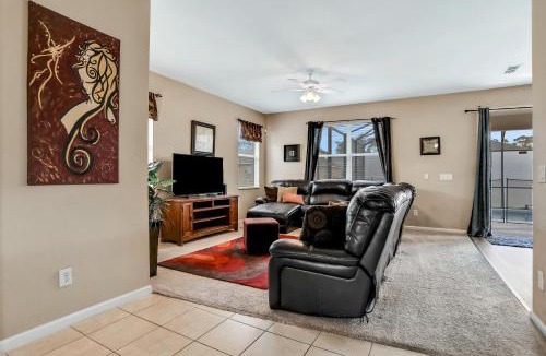Trafalgar Village House | Beautiful home close to theme parks with private pool, AC & W/D - dog-friendly