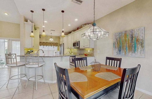 Falcons Glen House | Beautiful home w/heated in ground pool, wifi, dog-friendly, and sundeck