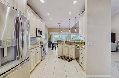Falcons Glen House | Beautiful home w/heated in ground pool, wifi, dog-friendly, and sundeck
