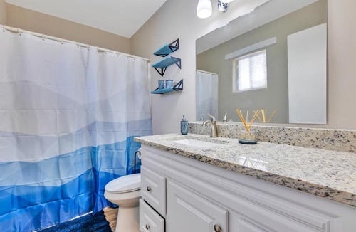 Eagan Park House | Beautiful House Mins Away From the Airport