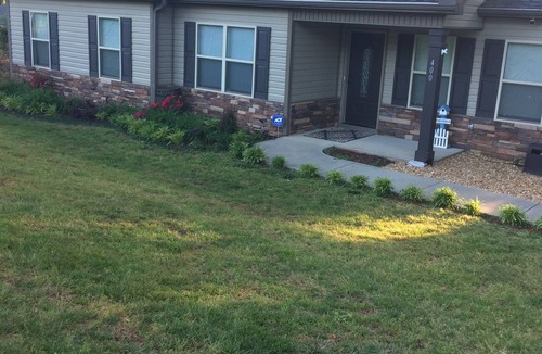Townville House | Beautiful Lakefront 4 bedroom home - Dock -Kayaks -Sunsets - Pet Friendly