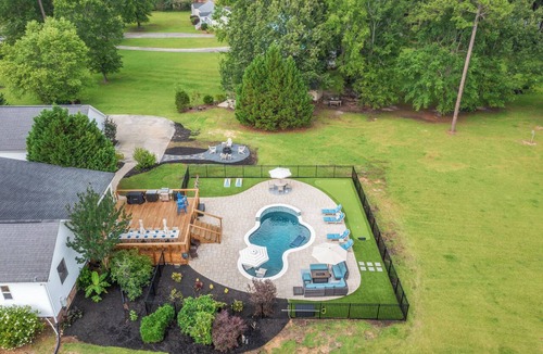 Summerton House | Beautiful-Lakefront Farmhouse Retreat w/Pool