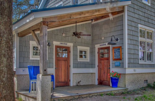 Daufuskie Island House | Beautiful Loft with Dock on Inter coastal Waterway Gorgeous Sunset Come by boat!