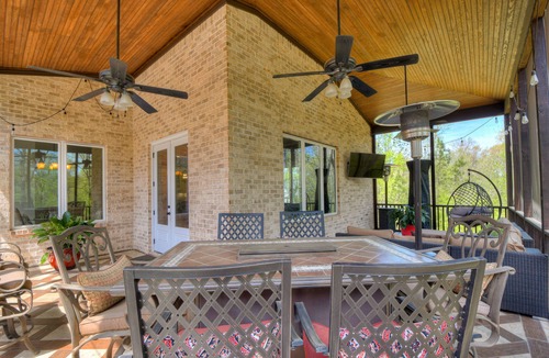 Appling House | Beautiful, luxurious 7,400 sq. ft. home located in a scenic