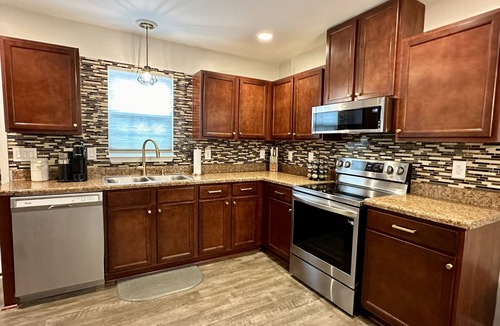 Southeast Raleigh House | Beautiful Modern House 5 minutes To Downtown Raleigh