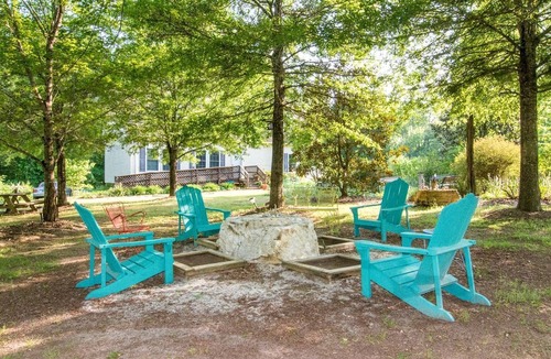Southmont Cabin | Beautiful Private Cabin Nestled on Premiere Retreat Center, North Carolina