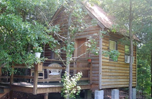 Southmont Cabin | Beautiful Private Cabin Nestled on Premiere Retreat Center, North Carolina