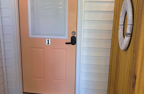 Morehead City Apartment | Beautiful private suite close to all attractions. One mille to hospital.