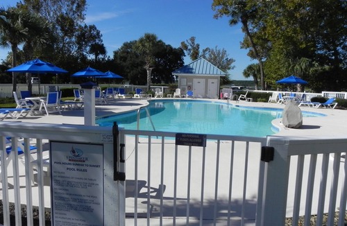 Palmetto Dunes Condo | Beautiful quiet condo, w/lazy river pool and golfing privileges