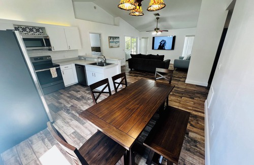 Vero Beach House | Beautiful Renovate Home Jacuzzi Pool Heated WiFi Vero Beach