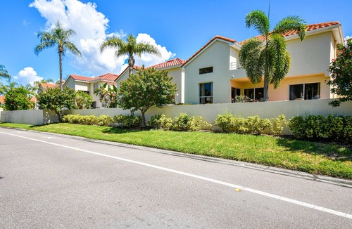 Isla del Sol House | beautiful townhouse in Isla Del Mar