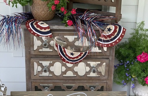 Edgefield House | Beautiful Two Story Home adjacent to Country Club