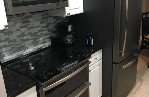 Hilton Head Island Condo | Beautiful updated Hilton Head Condo - Just a Short Walk to Coligny Beach