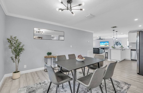 Tropic Palms House | Beautiful updated house in Delray with heated pool & game room. Close to boca!