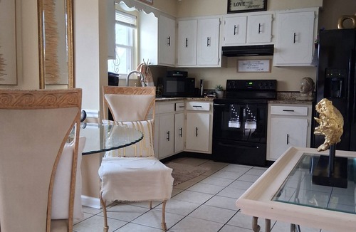 Nashville House | Beautifully designed Nashville retreat centrally located with chick decor'