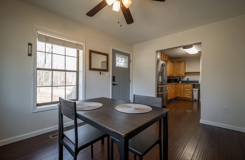 Winterville House | Beaverdam Creek Escape with yard
