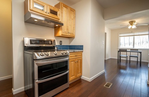 Winterville House | Beaverdam Creek Escape with yard