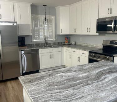 Carthage House | Bella Rose-Beautiful 4 Bedroom home great location