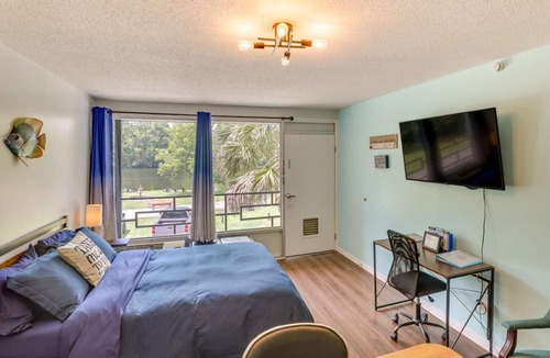 Eutawville Apartment | Bells Marina & Resort