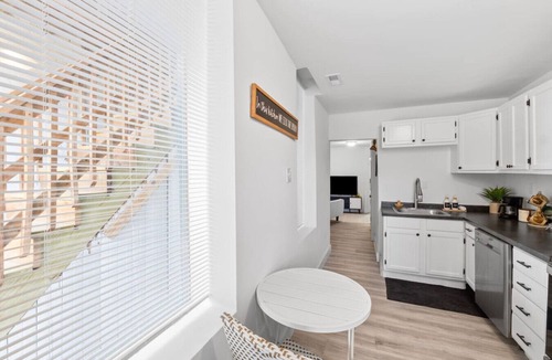 Benton Park Apartment | Benton Park Getaway - 1N