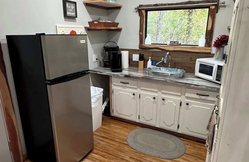 Longview House | Berry Patch Hideaway