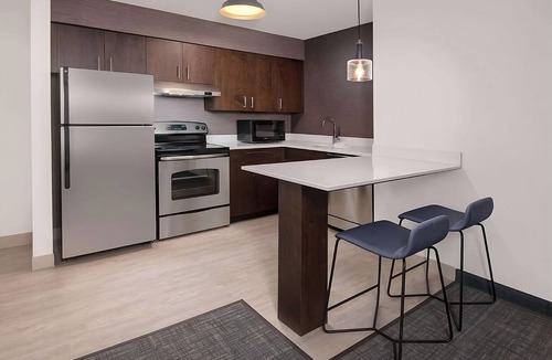 Alpharetta Hotel | Best Value, Quality Stay! Two Modern 2BR Suites with Kitchens, Free Breakfast!