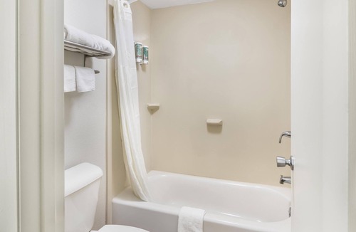 Savannah Hotel | Best Western Central Inn