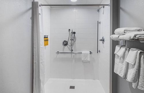 Savannah Hotel | Best Western Plus Savannah Gateway
