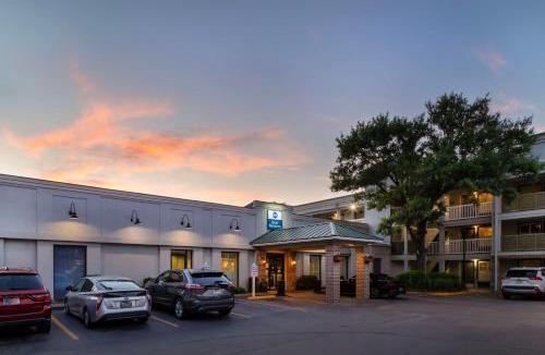 Historic District - North Hotel | Best Western Savannah Historic District