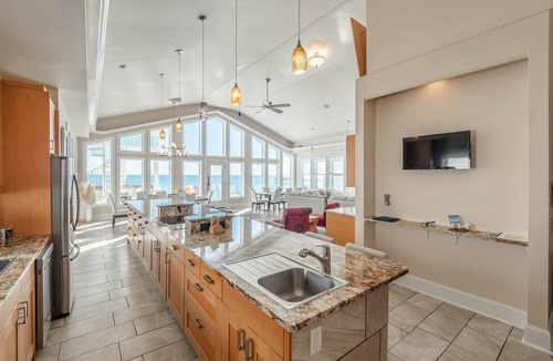 Surf City House | Big Blue -Mini-Resort, Movie Theater, Pools, Hot Tub, Beach Front, Sleeps 28!
