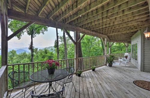 Laurel Ridge House | Black Mountain Gem w/Inviting Deck & Scenic Views