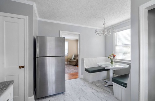 Aiken Cottage | Blue Door Cottage: Downtown charm & convenience, dog-friendly large fenced yard