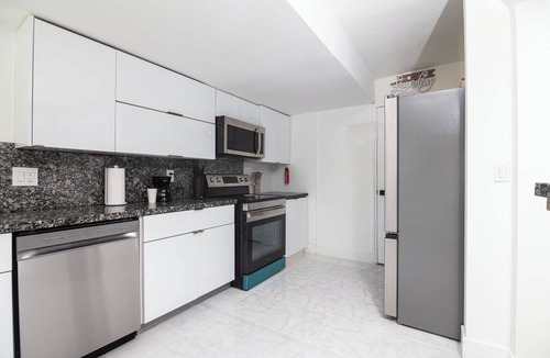 Coral Ridge Isles Apartment | Blue Oasis · Pool · Beach · Las Olas · Hard Rock Stadium · FIFA 2026 · Sleeps 7