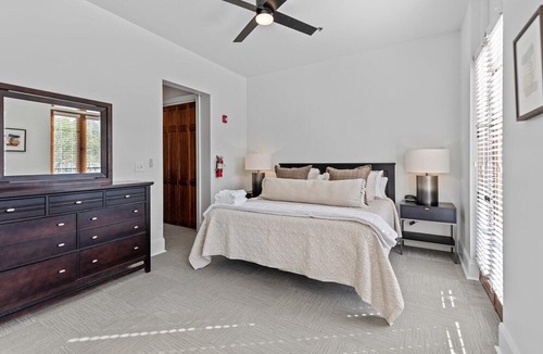 Blue Ridge House | Blue Ridge Suite 2 - Downtown