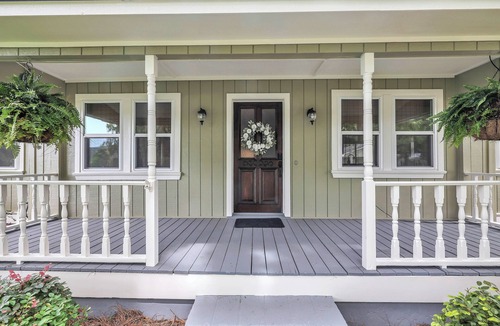 Richmond Hill House | Blueberry Bungalow - Charming 3 bedroom house in peaceful Richmond Hill.